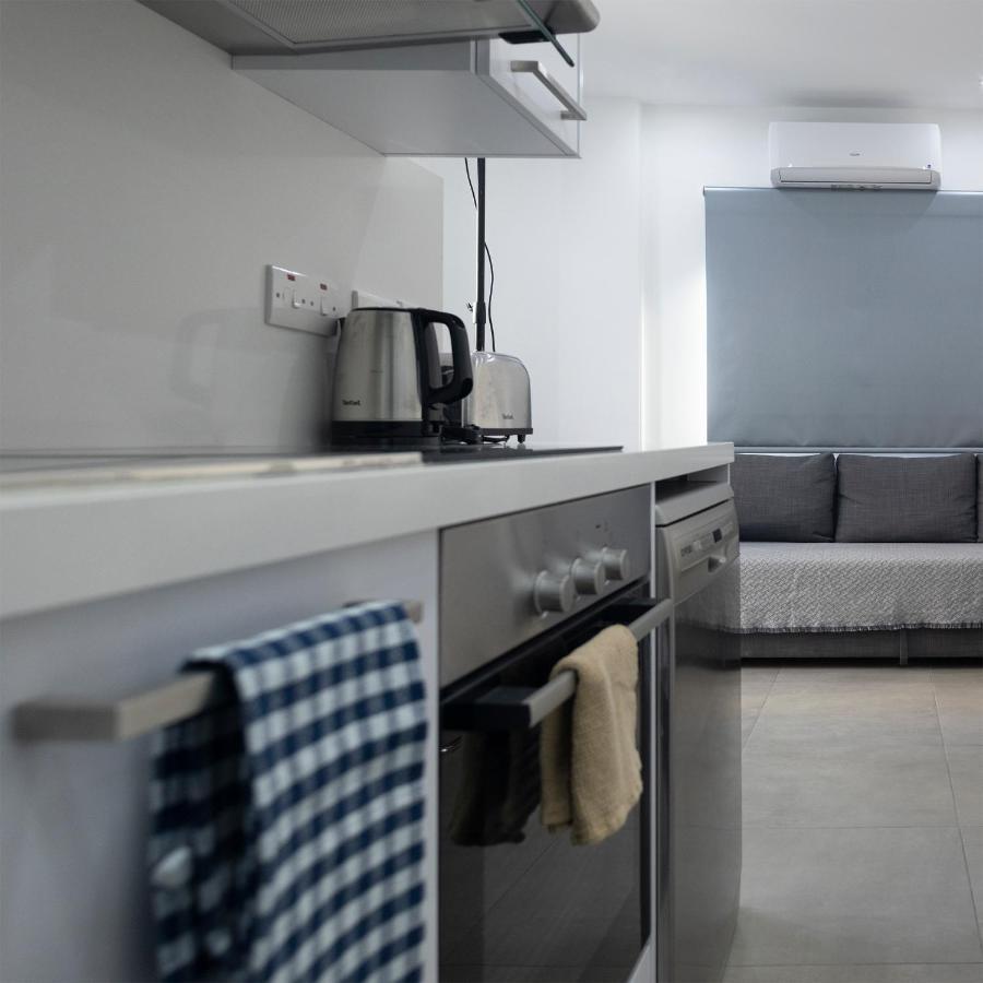 Lovely 2 Bed Apartment In Larnaca City Centre Exterior foto